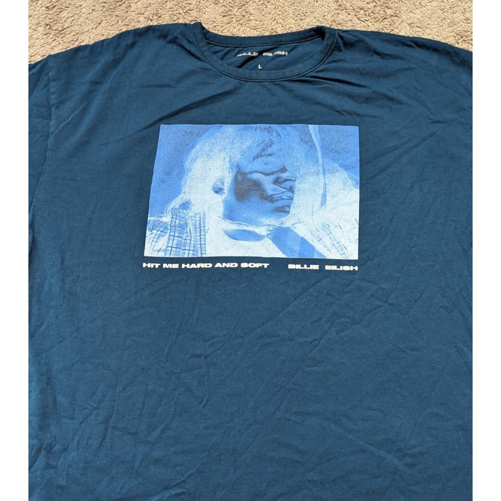 Urban Outfitters Billie Eilish T Shirt Sz L Blue Hit‎ Me Hard and Soft Band Tee